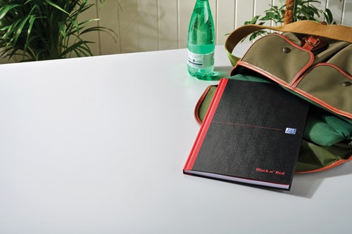 Notitieboek Oxford Black n' Red A4 96vel blanco-1
