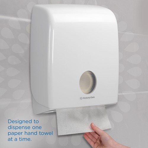 Handdoek Kleenex Ultra i-vouw 3-laags 215x318mm 15x96 vel wit 6710-3