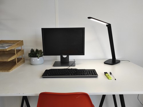 Bureaulamp Unilux Twistled led zwart-1