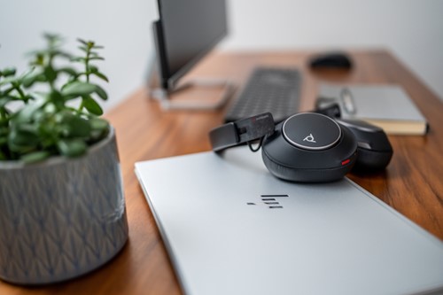 Headset HP POLY Voyager Surround 80 UC USB-C-3