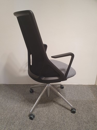 Bezoekersstoel Be by Beta Model BE22 verrijdbaar grijze stof rug met netbespanning-3