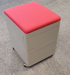 Rolblok/zitelement met twee laden